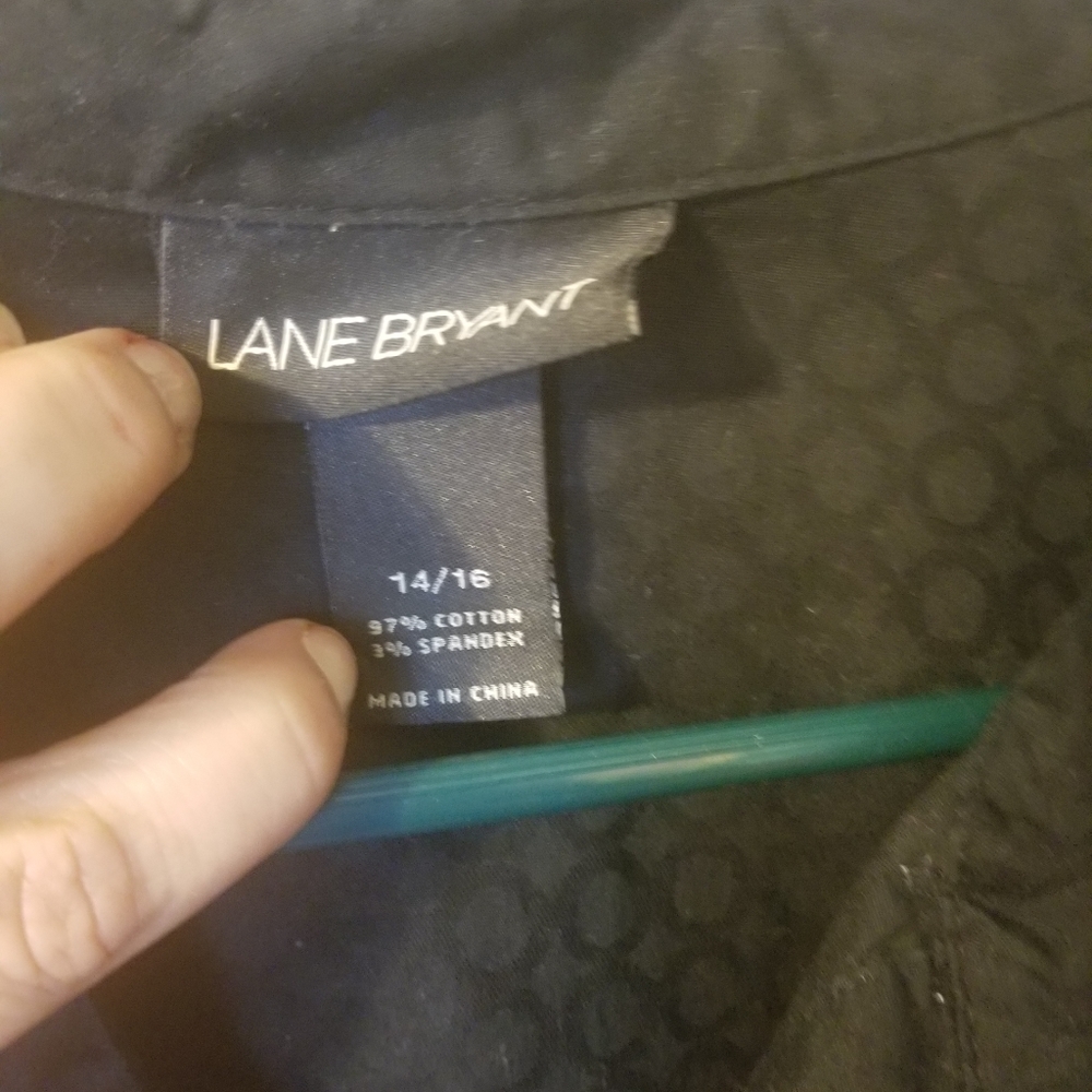Lane Bryant black 14/16 top plus
Cotton buttondown - Picture 2 of 6